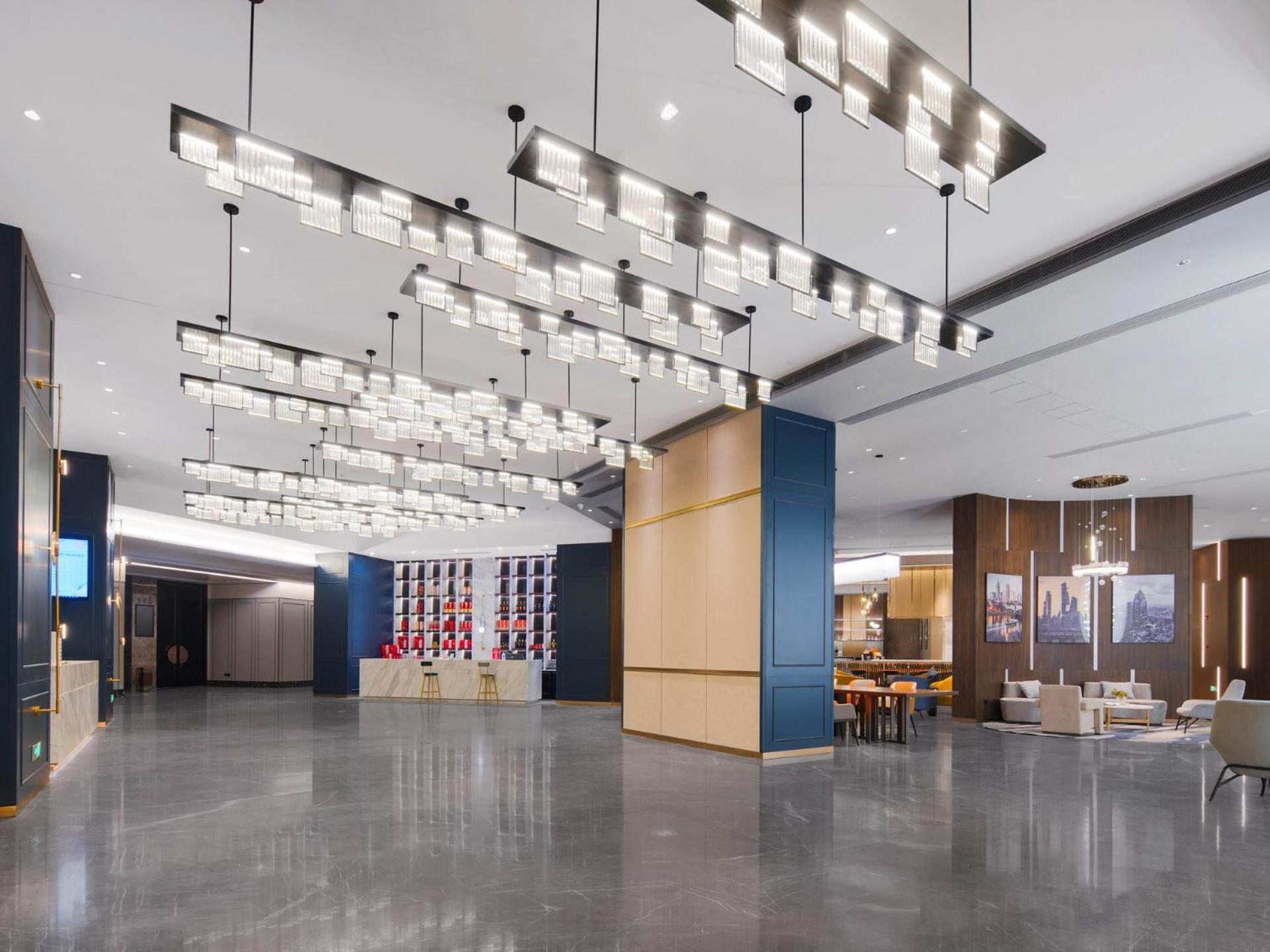 Park Inn By Radisson Nanchong Yilong Star City Plaza Extérieur photo